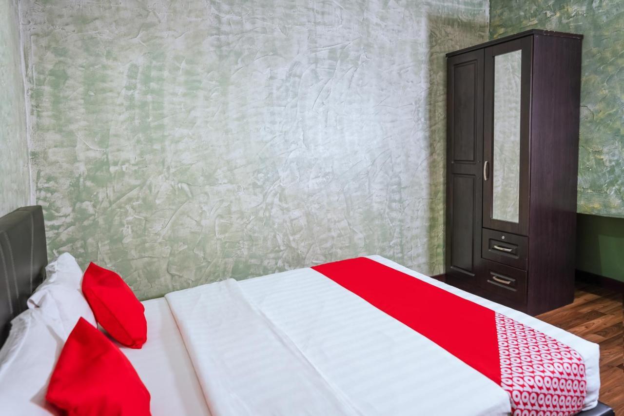 Oyo 1165 Kris Lodge Бинтулу Экстерьер фото