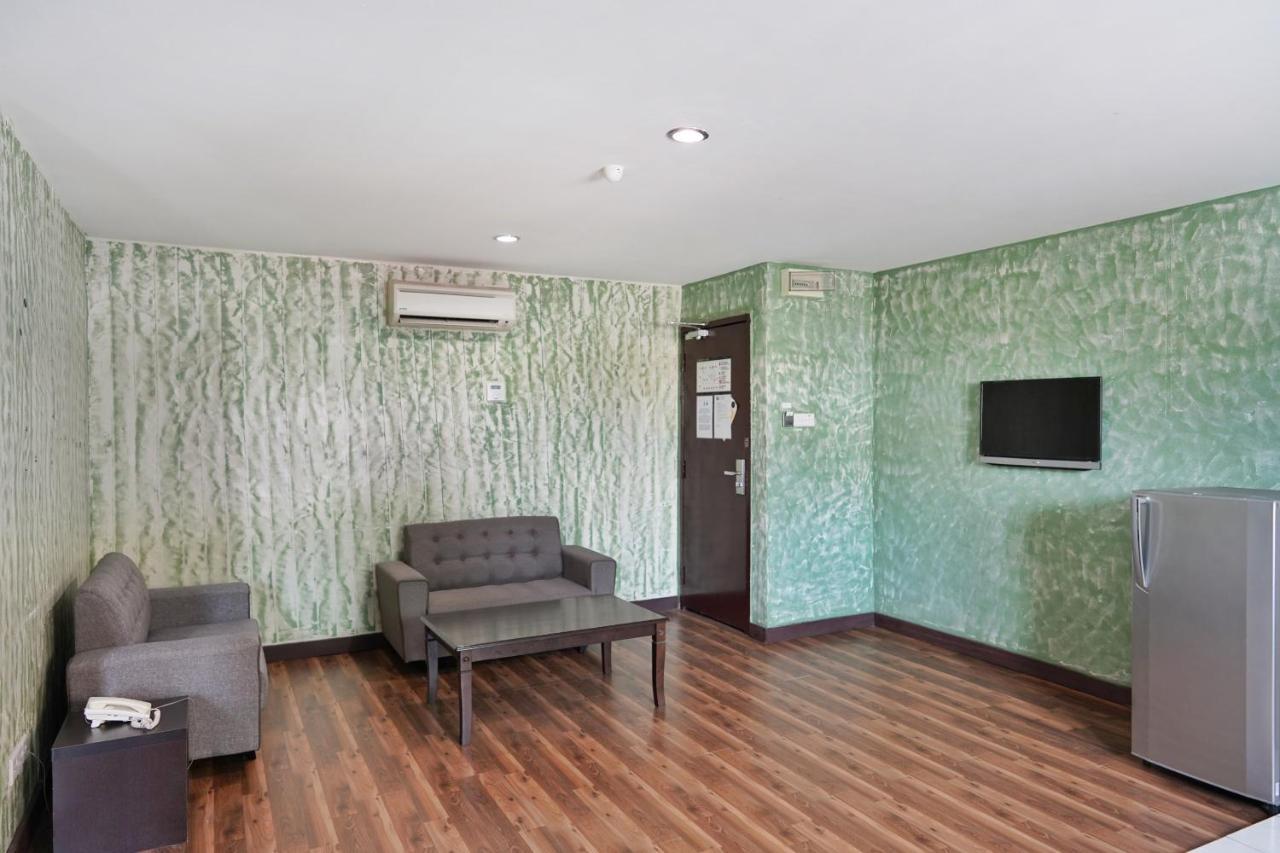 Oyo 1165 Kris Lodge Бинтулу Экстерьер фото